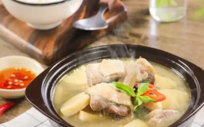 Cách làm vịt nấu măng: Hòa quyện hương vị độc đáo với bún thơm ngon