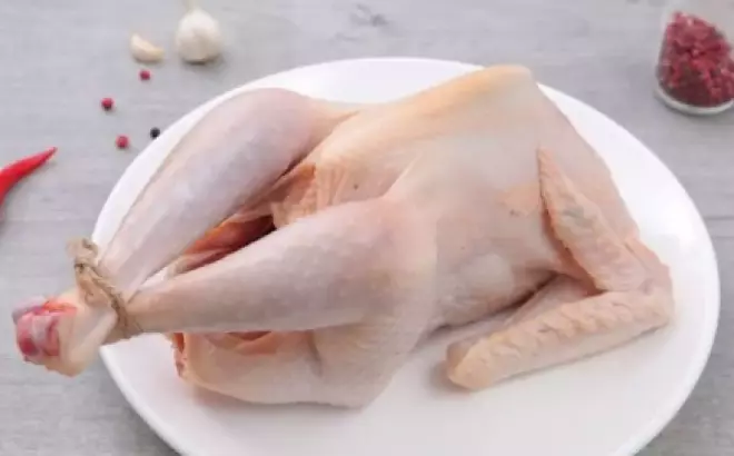 Cách nấu lẩu gà thuốc bắc tại nhà