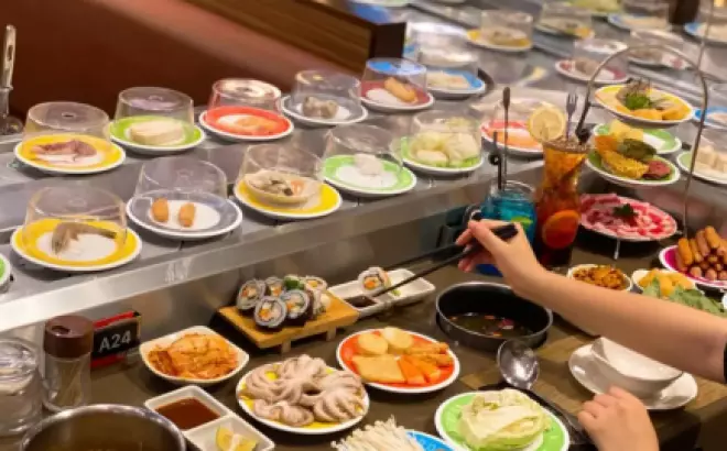 Tổng hợp những nhà hàng Buffet lẩu băng chuyền ngon tại Hà Nội