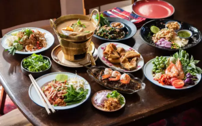 TOP 10 QUÁN LẨU THÁI NGON HÀ NỘI ĐÔNG NGHỊT KHÁCH