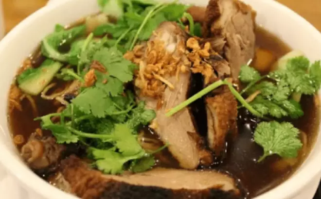 Cách làm vịt tiềm thuốc bắc bổ dưỡng thơm ngon ngay tại nhà