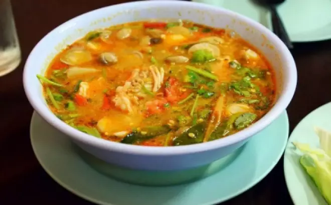 Hướng Dẫn Cách Làm Lẩu Tom Yum Chuẩn Vị Thái