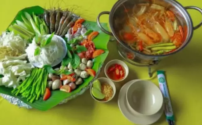 Cách nấu lẩu hải sản thập cẩm đơn giản thơm ngon tại nhà - Bí quyết của Hobby Home