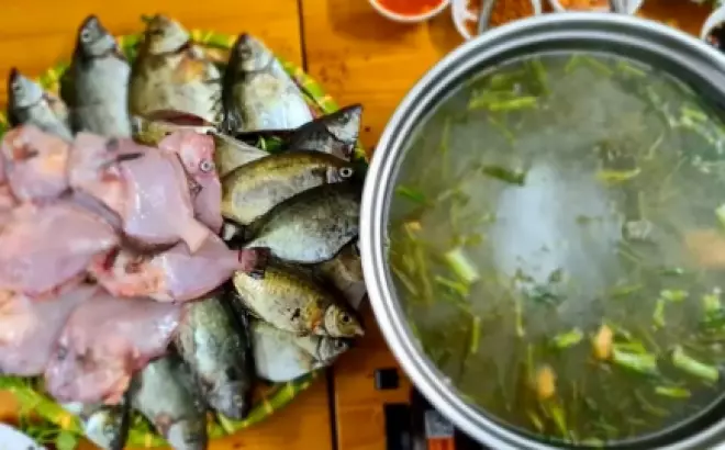 Lẩu cá lạp xạp: Món đặc sản Hạ Long khiến lòng người say đắm