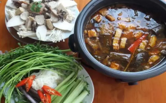 Cách nấu lẩu mắm chay hấp dẫn không thể chối từ