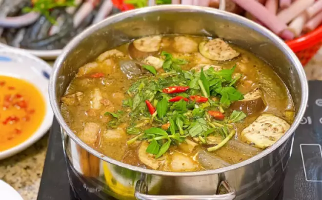 Cách Nấu Lẩu Mắm Miền Tây: Đơn Giản Mà Ngon Đúng Vị