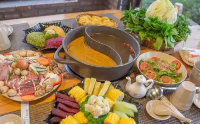 Thưởng thức buffet lẩu rau Đà Lạt: 6 địa điểm ngon và thanh mát không thể bỏ lỡ