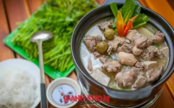 CẨN THẬN VỊ THANH MÁT TỪ MÓN VỊT NẤU ME MẠNH KHOÁT QUÁN