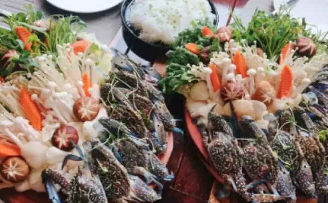 Chinh phục khẩu vị với cách nấu lẩu ghẹ chua cay độc đáo
