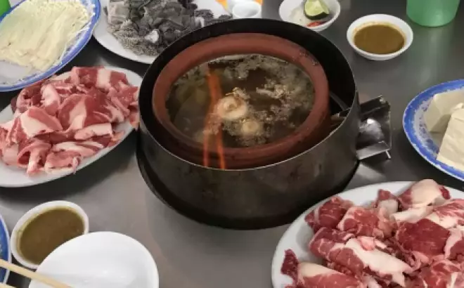 Săn lùng 8 quán lẩu đuôi bò Hà Đông thơm ngon ăn hoài không thấy chán