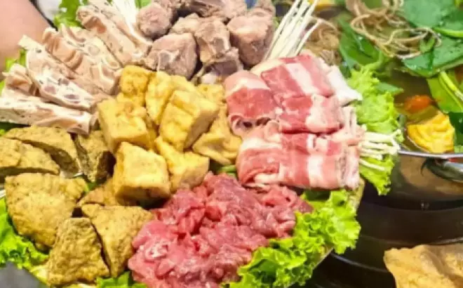 11+ Quán lẩu riêu cua bắp bò Hà Nội tóp mỡ sườn sụn nổi tiếng