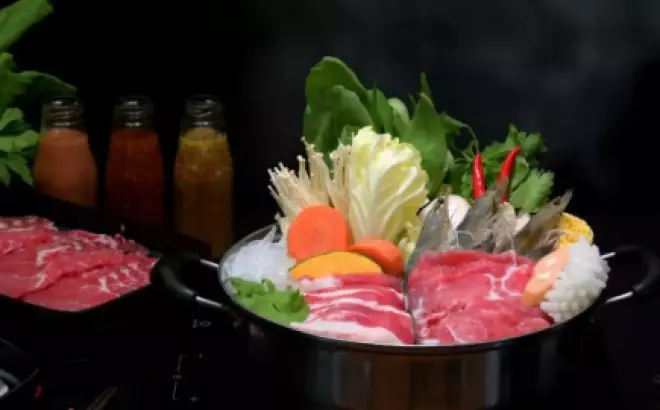 Cách Trang Trí Đĩa Lẩu Hải Sản Đẹp Mắt