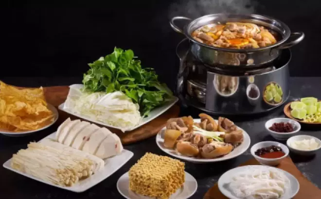 Lẩu đuôi bò ăn với rau gì? Bí quyết hầm đuôi bò, gân sụn tơi để làm lẩu cực đơn giản