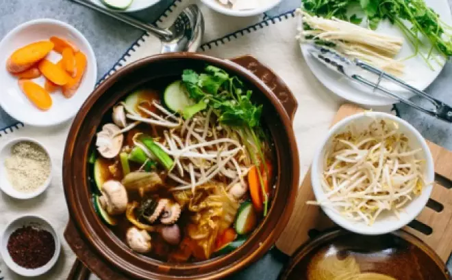 Cách nấu lẩu bạch tuộc thơm ngon và đầy hấp dẫn