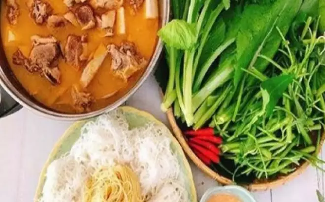 Rau ăn Vịt Nấu Chao – Món ăn ngon miền Tây đậm đà vịt và rau muống